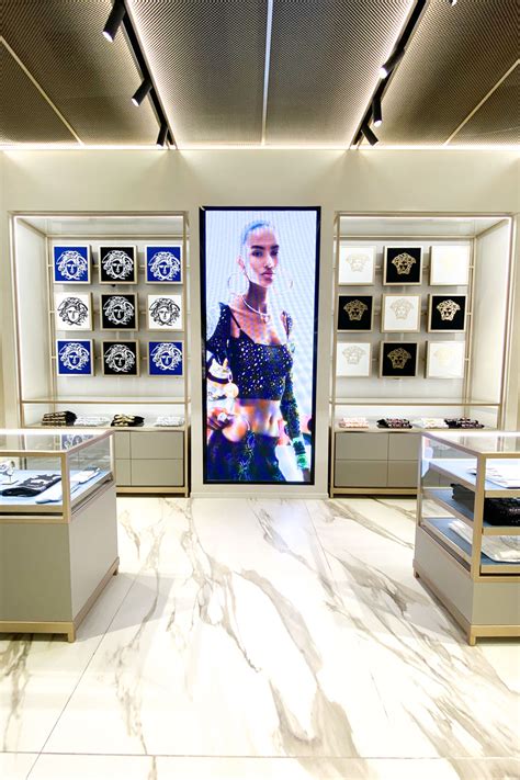 los angeles versace|versace las vegas outlet.